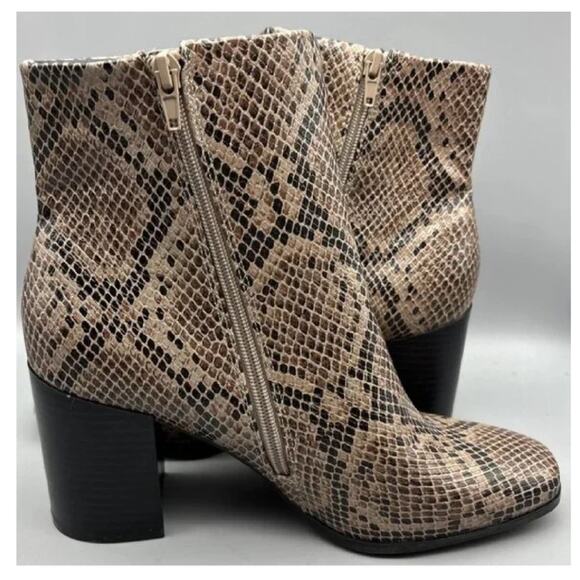 New Directions Glenda Ankle Boots Women’s Size 10 M Snake Print Booties Zip - Picture 2 of 4